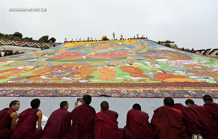 （XHDW）（4）西藏：哲蚌寺展佛 雪顿节开幕