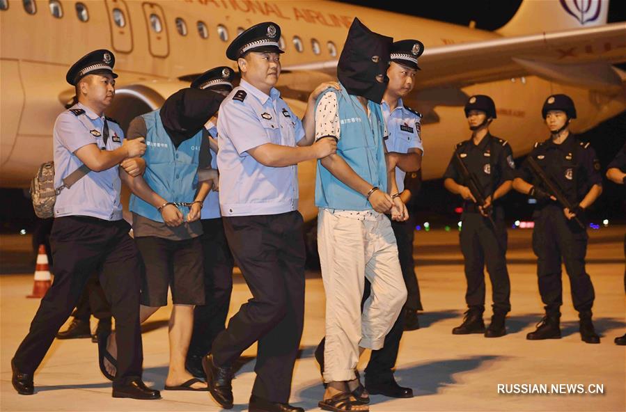 122 подозреваемых в мошенничестве экстрадированы в Китай из Камбоджи