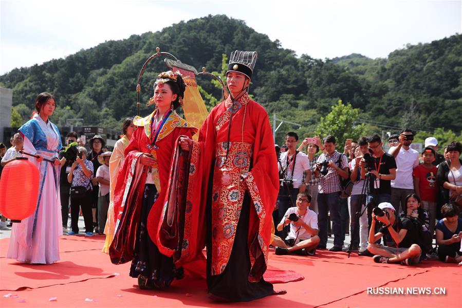 Фестиваль древней культуры Китая у подножья Великой стены