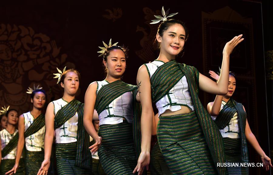 Старинные народные танцы сохраняют в провинции Юньнань