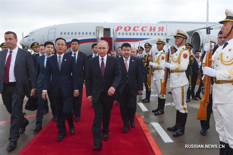 Президент России В.Путин прибыл в Сямэнь