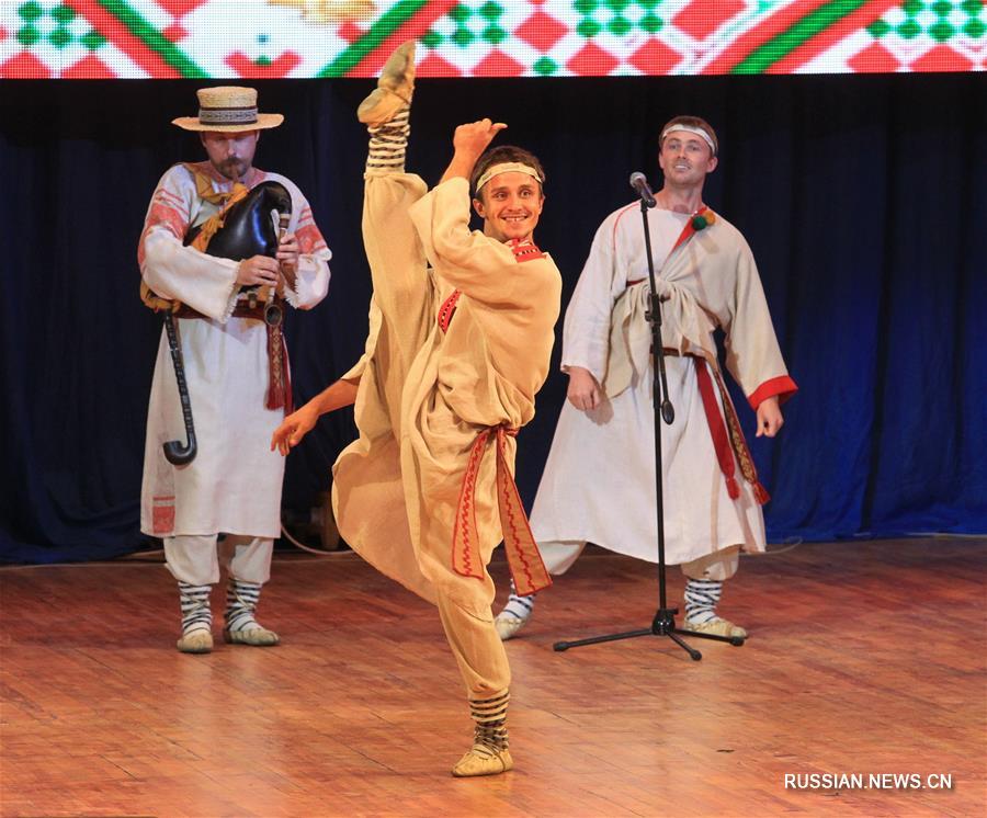 Фестиваль белорусов мира открылся в Минске