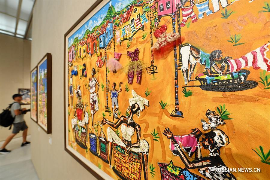 Открытие в городе Сямэнь выставки живописи, картин, фотографий, посвященных культуре  стран БРИКС
