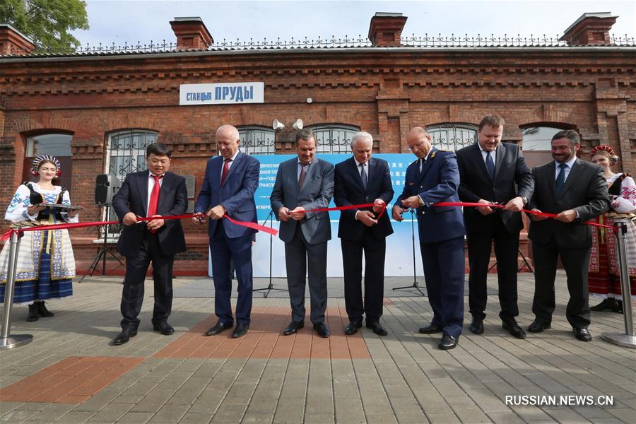 В Беларуси открыто движение поездов на электрифицированном участке железной дороги Молодечно-Гудогай-Кяна