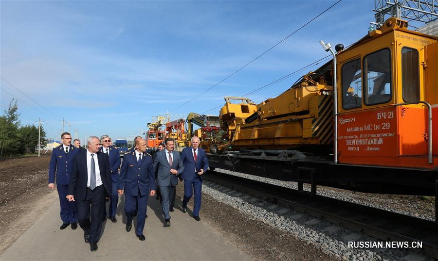 В Беларуси открыто движение поездов на электрифицированном участке железной дороги Молодечно-Гудогай-Кяна