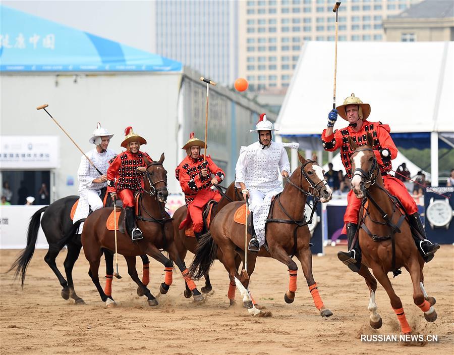 Конный спорт -- Состязания по конкуру Longines Grand Prix в Тяньцзине