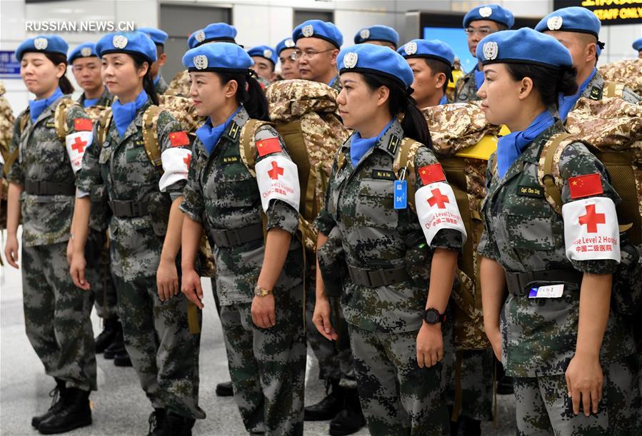 Первый отряд 8-й группы китайских миротворческих сил в Южном Судане отправился в  город Вау 