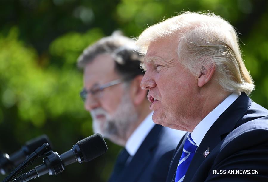 Д. Трамп встретился с премьер-министром Испании