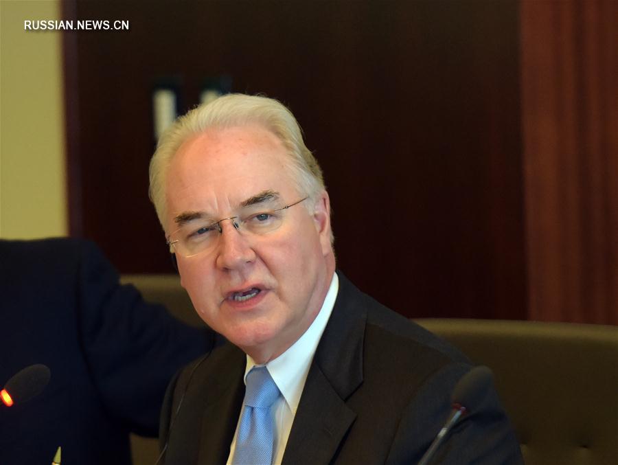 Министр здравоохранения США подал в отставку 