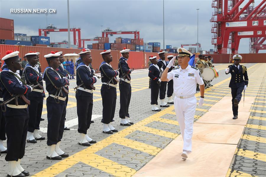 Корабль-госпиталь ВМС НОАК "Мирный ковчег" прибыл в Республику Конго 