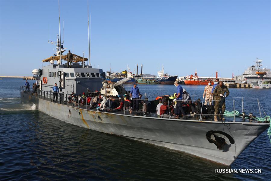Береговая охрана Ливии спасла 74 нелегальных мигранта у западных берегов страны 