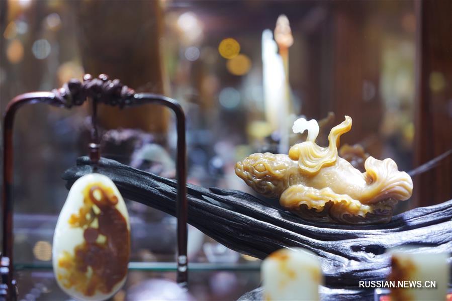 Выставка резьбы по камню открылась в Сучжоу