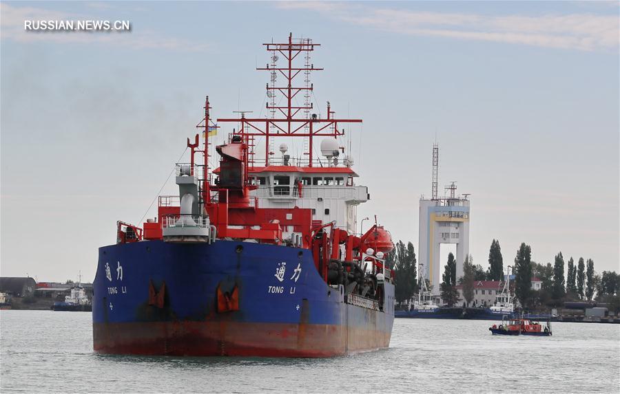 Китайская компания успешно проводит работы в порту "Южный" в Одессе