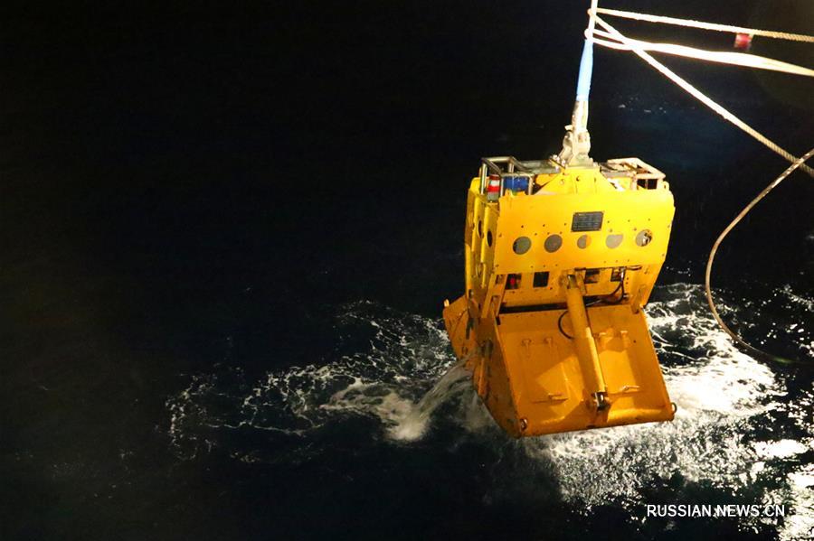 Судно "Сянъянхун-01" успешно выполнило изъятие со дна в южной части Атлантического океана вулканогенной серной руды