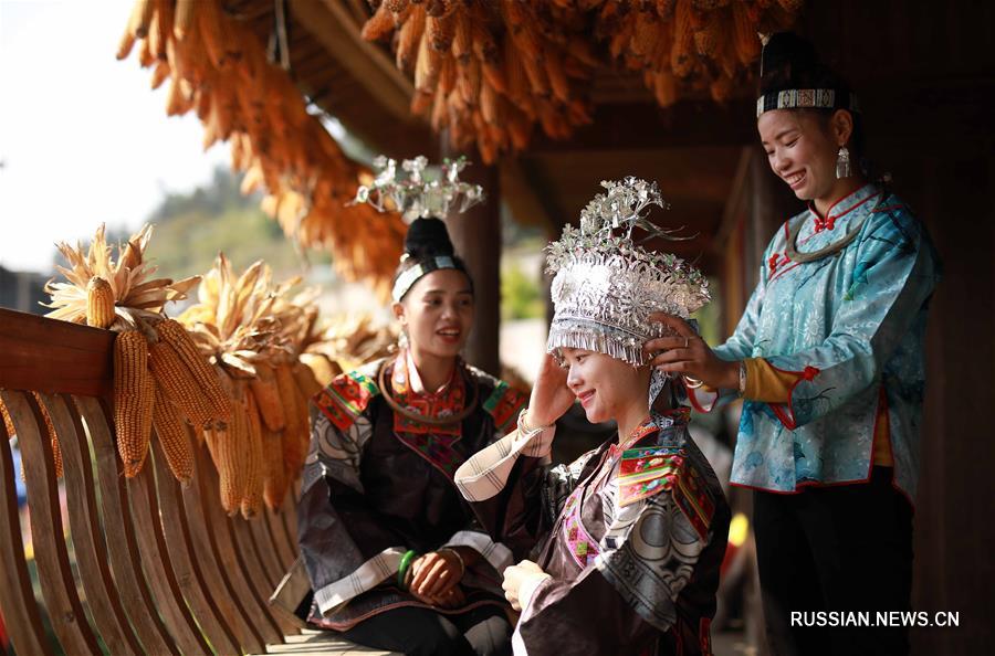 В деревне Паймо отметили традиционный мяоский праздник Чисинь