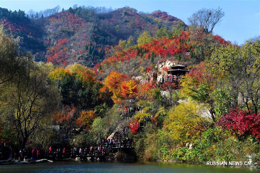 Осенние пейзажи в горах Цзюжушань