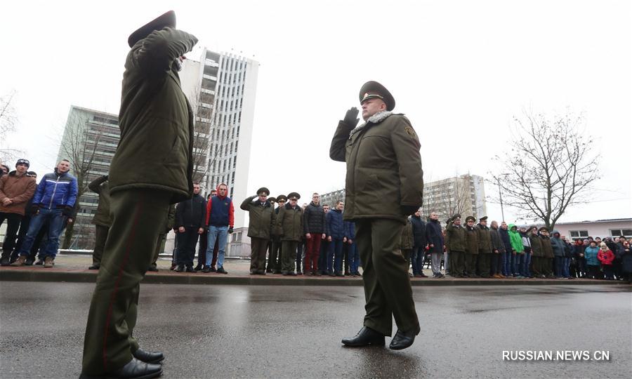 Около 11 тыс новобранцев пополнят ряды Вооруженных сил Беларуси