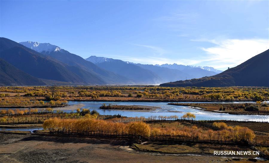 Пейзажи в городском округе Линьчжи Тибетского автономного района