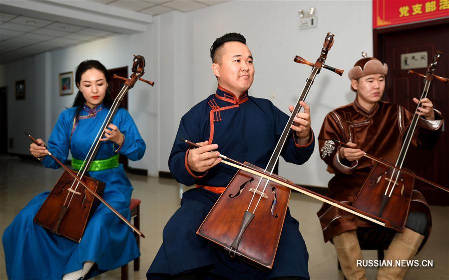 60 лет назад во Внутренней Монголии появился первый ансамбль "Уланмучи"