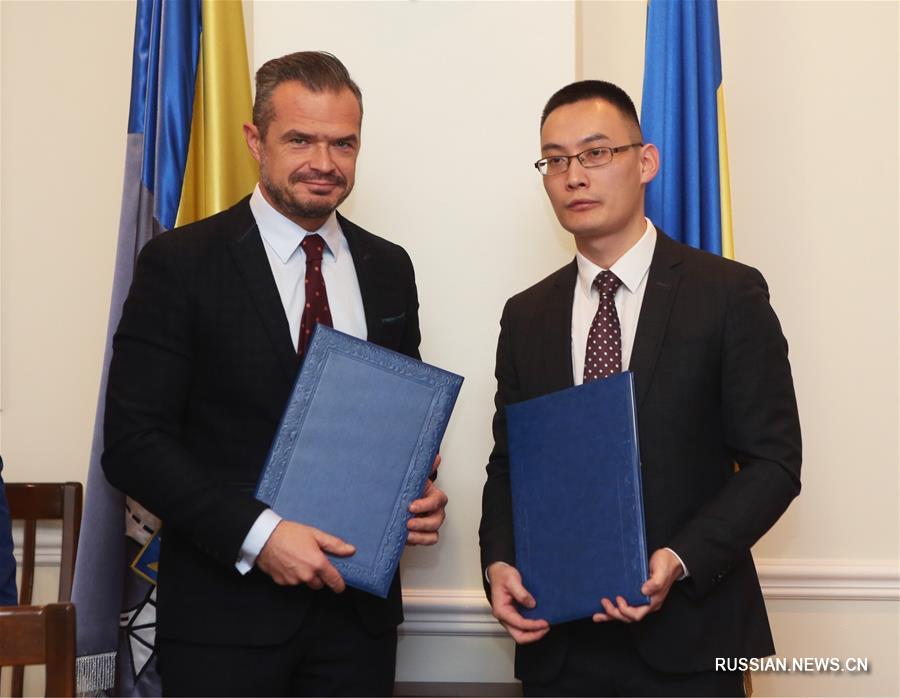 Украина подписала контракт с китайской компанией на ремонт важной автотрассы