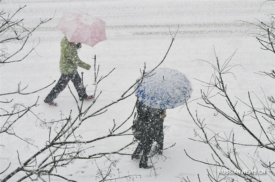 В городе Яньтай выпал снег 