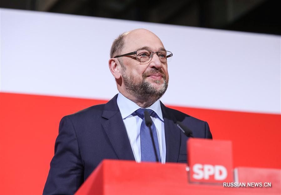 Немецкие социал-демократы согласились начать переговоры с блоком Ангелы Меркель о  формировании кабмина 