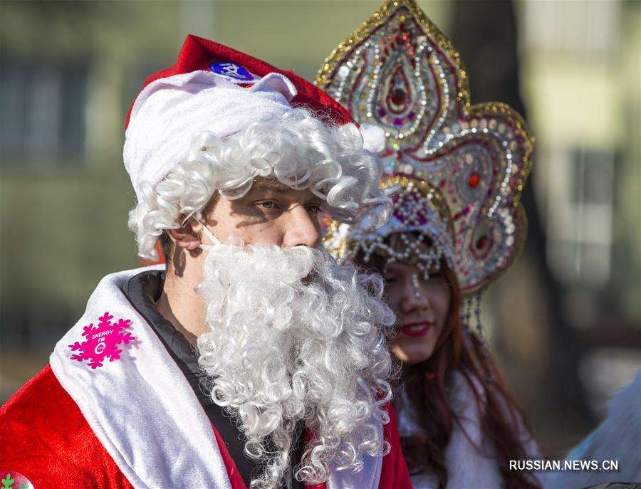 Алматинцы начали праздновать Рождество и Новый год