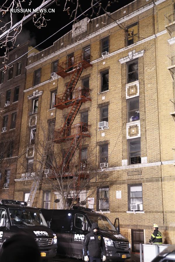 （国际）（6）纽约一公寓发生火灾　至少12人死亡