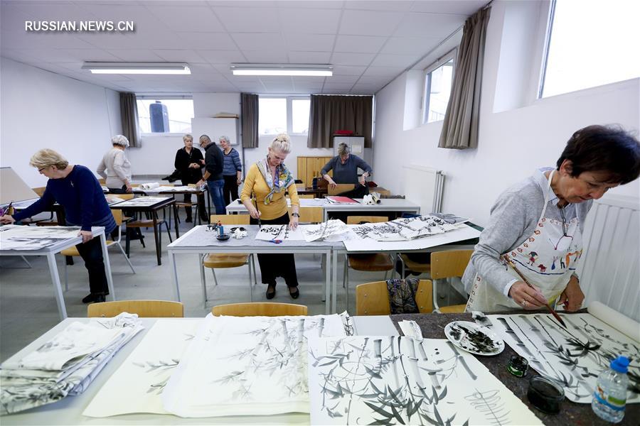 Курсы китайской каллиграфии и живописи в Бельгии