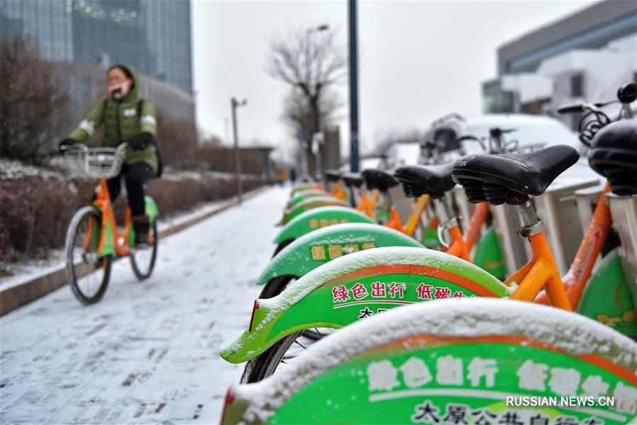 Во многих регионах Китая идет сильный снегопад