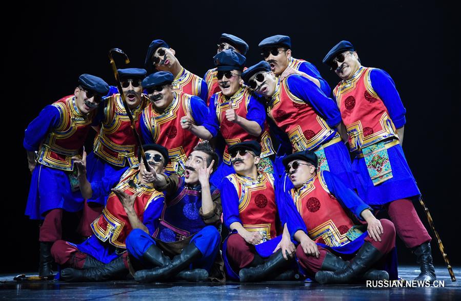 Танцевальное шоу по случаю Нового года в АР Внутренняя Монголия