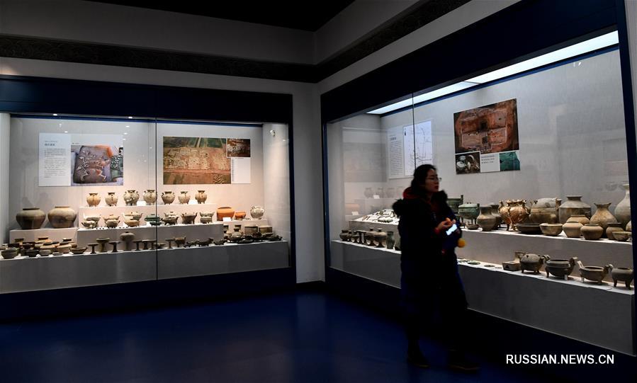 Выставка предметов древности, найденных в рамках проекта по переброске воды с юга на север Китая