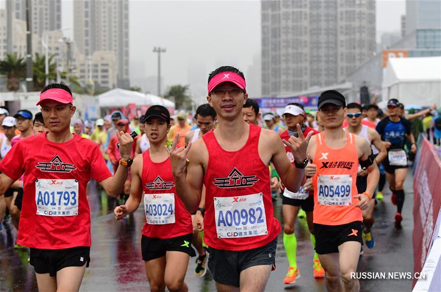 В китайском городе Сямэнь стартовал марафон-2018