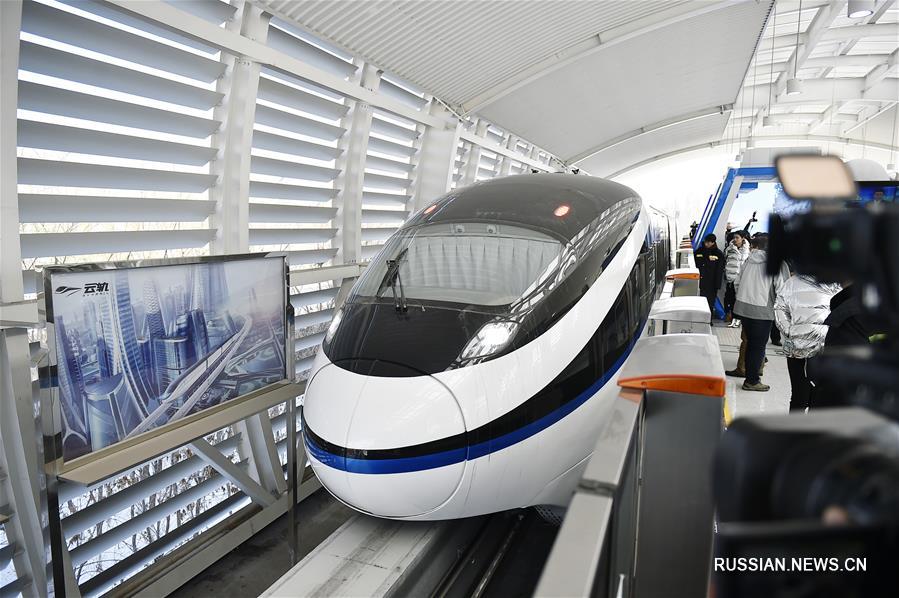 Компании BYD и Huawei представили первую в Китае беспилотную транспортную систему "Юньгуй"