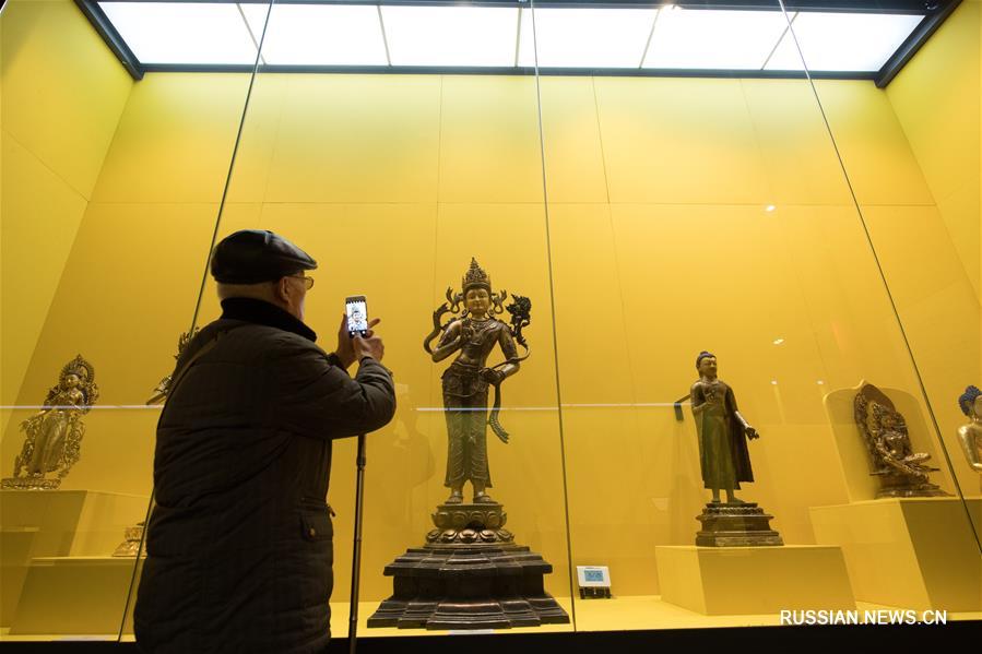 В Музее провинции Чжэцзян открылась выставка тибетских культурно-исторических раритетов