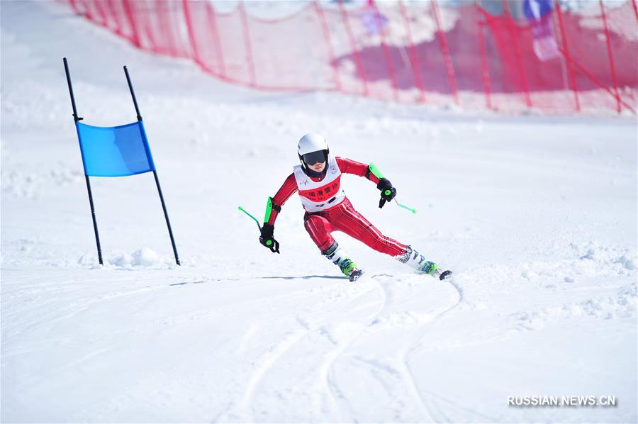 Горнолыжный спорт -- В Люпаньшуе стартовали Всекитайские пригласительные юношеские соревнования по горнолыжному спорту 2018 года