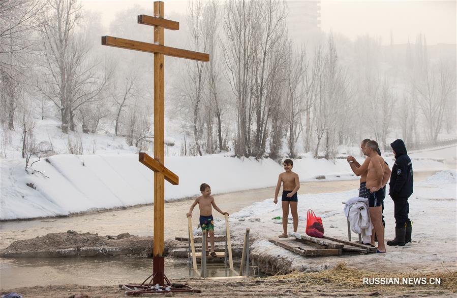 Православные Алматы отпраздновали Крещение