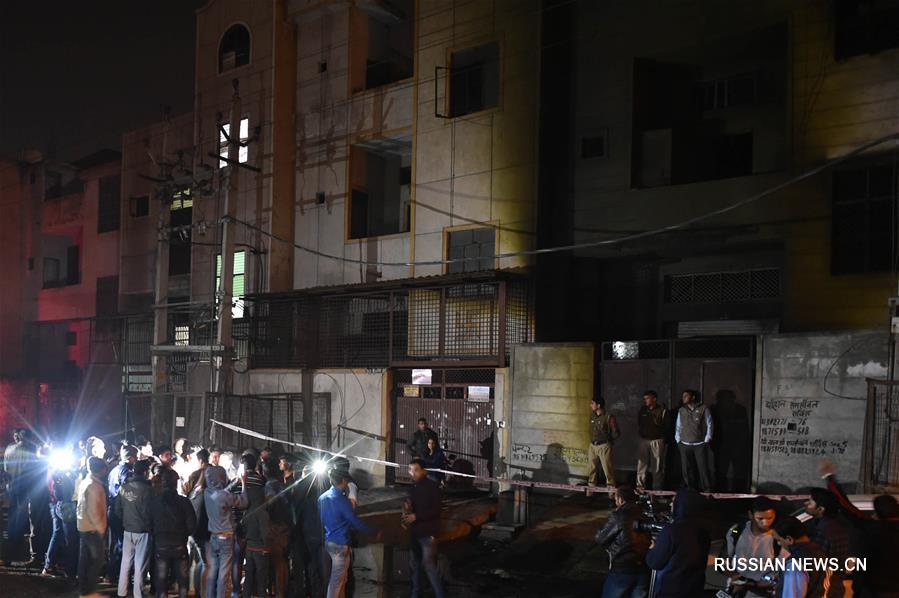 17 человек стали жертвами пожара на пиротехнической фабрике в Индии