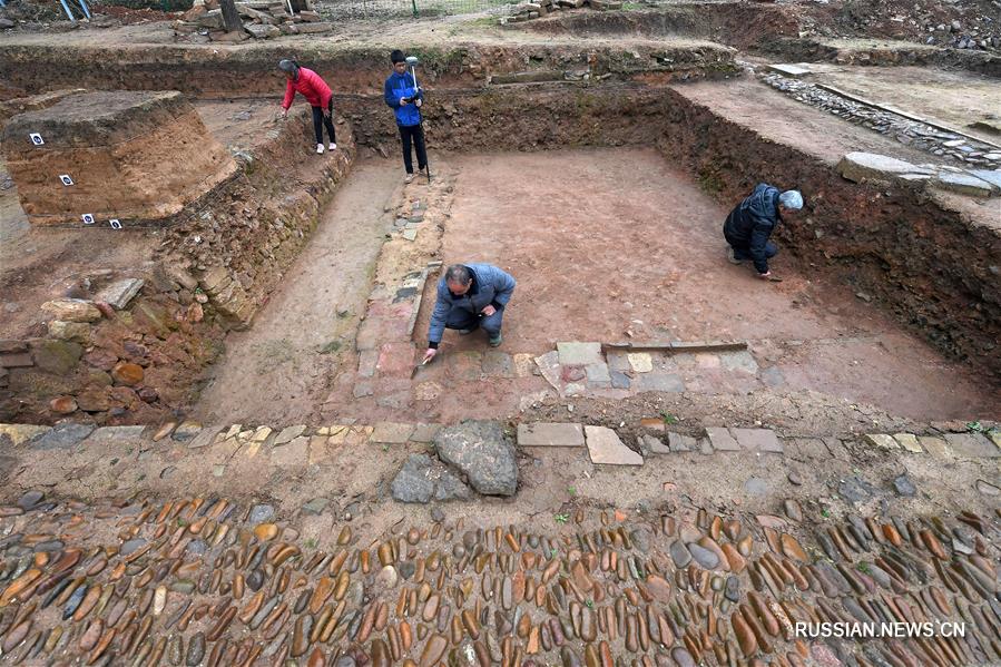 Китайские археологи обнаружили развалины самого крупного и высокого по рангу даосского храма из всех найденных ранее