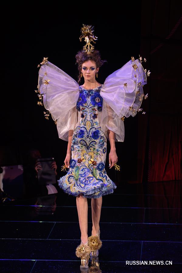 Коллекция китайского дизайнера Го Пэй на Парижской неделе моды
