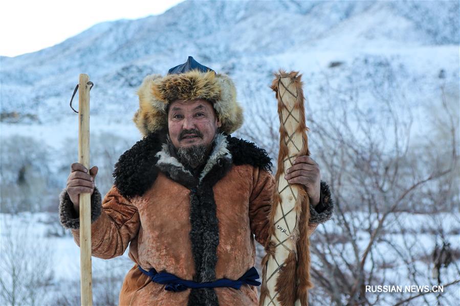 Новая жизнь древних лыж из шкур в округе Алтай