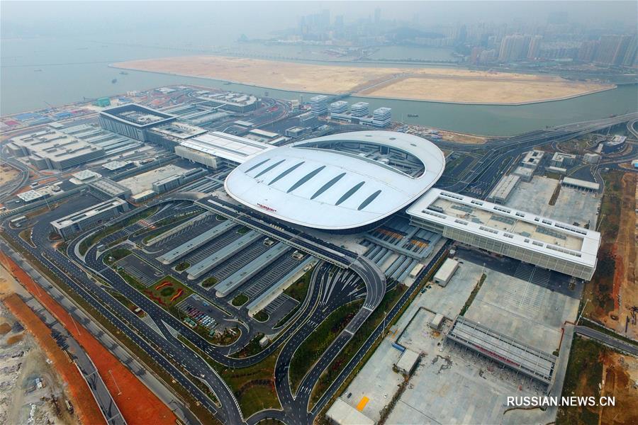В Чжухае завершено строительство контрольно-пропускного терминала при въезде на мост Сянган -- Чжухай -- Аомэнь