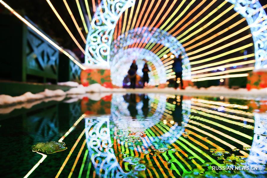 Новогодний фестиваль фонариков открылся в городе Наньтун провинции Цзянсу