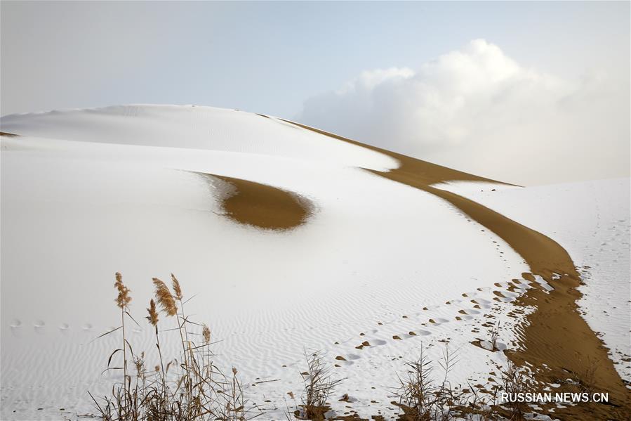 #（环境）（2）塔克拉玛干沙漠雪景如画