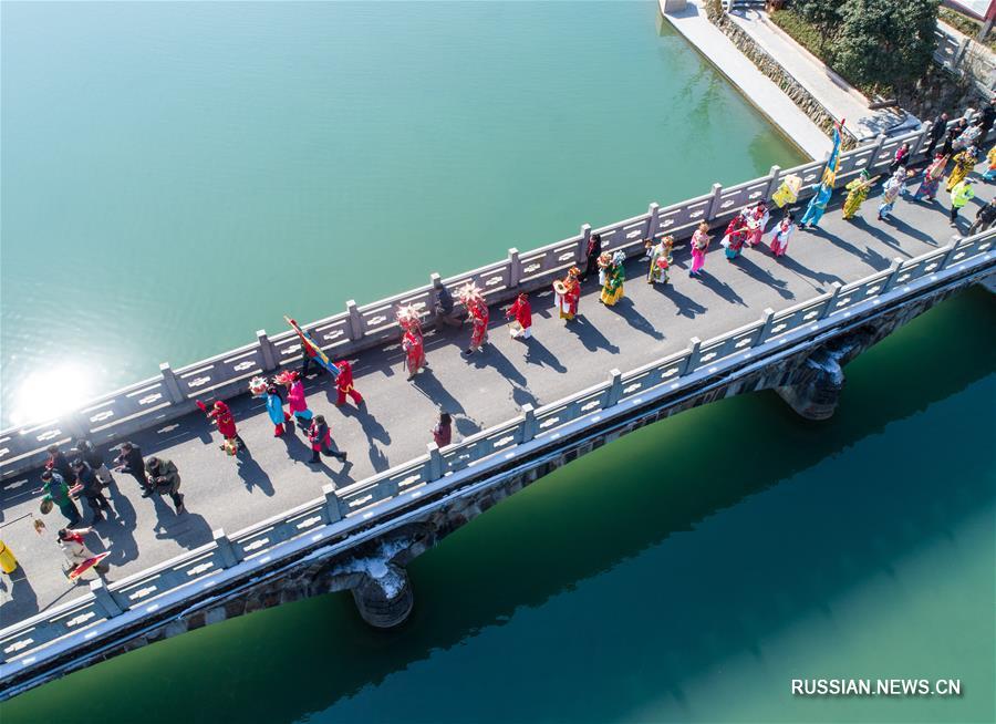 Традиционные предновогодние торжества в поселке Туанькоу