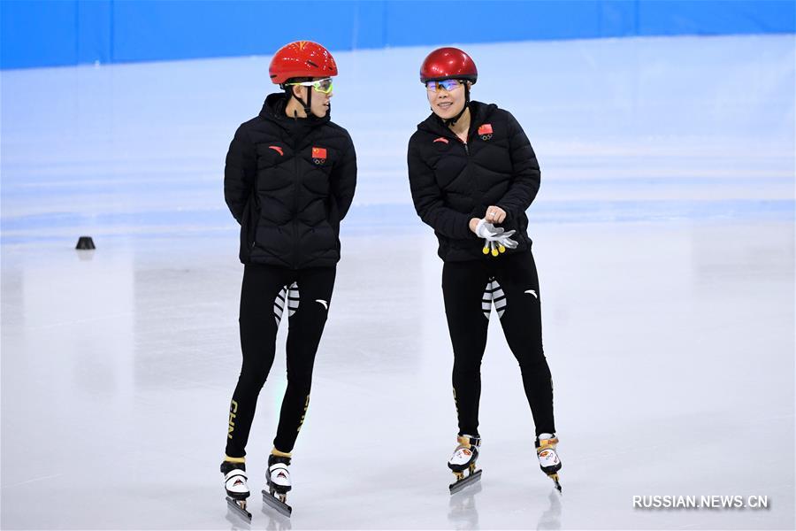 Тренировка китайских шорт-трекистов в преддверии Олимпиады