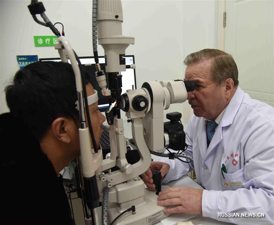 Российский офтальмолог более 10 лет работает в Дацинской глазной клинике