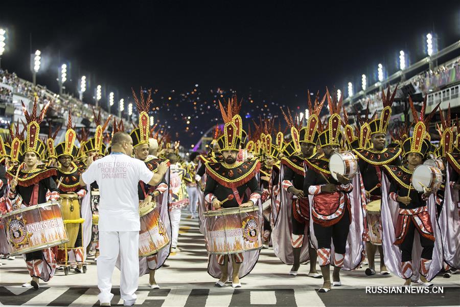 В Рио-де-Жанейро открылся Карнавал-2018 