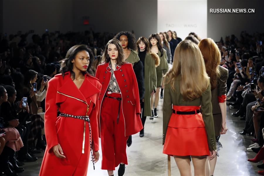 Известный китайский дизайнер представила свою коллекцию на Неделе высокой моды в  Нью-Йорке 