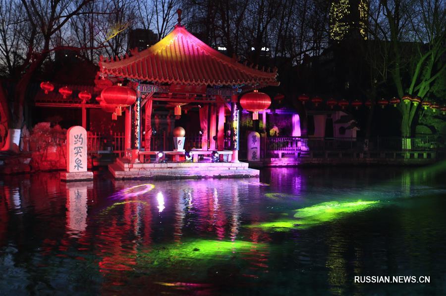По всему Китаю проходят традиционные новогодние выставки фонарей